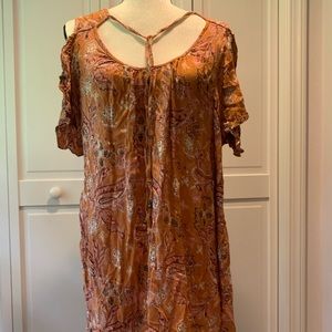 Cutout shoulder Angie Blouse